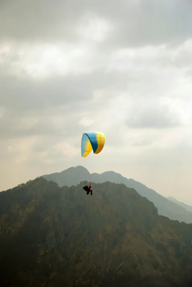 Paragliding